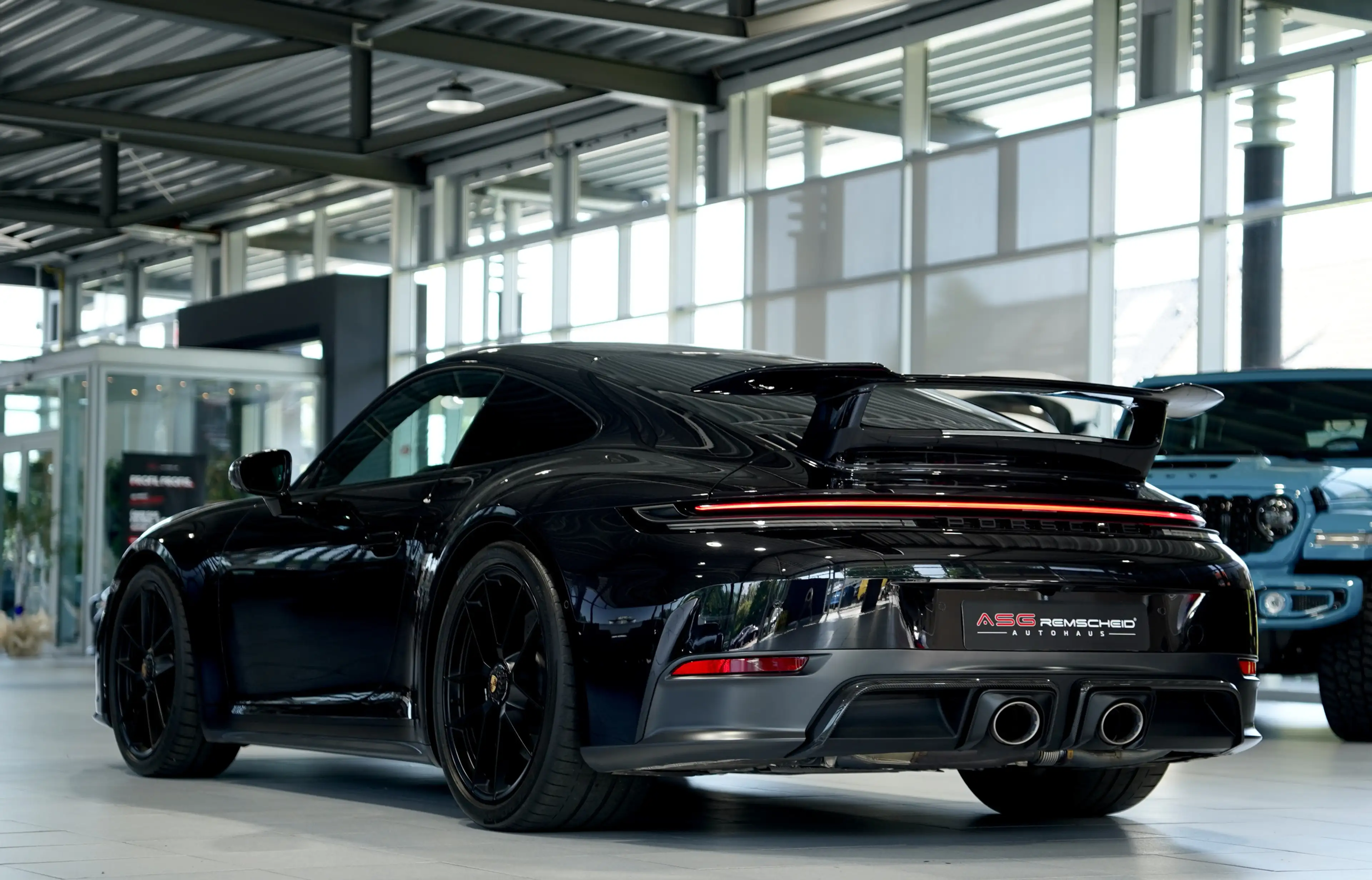 Porsche 911 Carrera GTS T-Hybrid *LIFT *Aero-Kit — photo 10