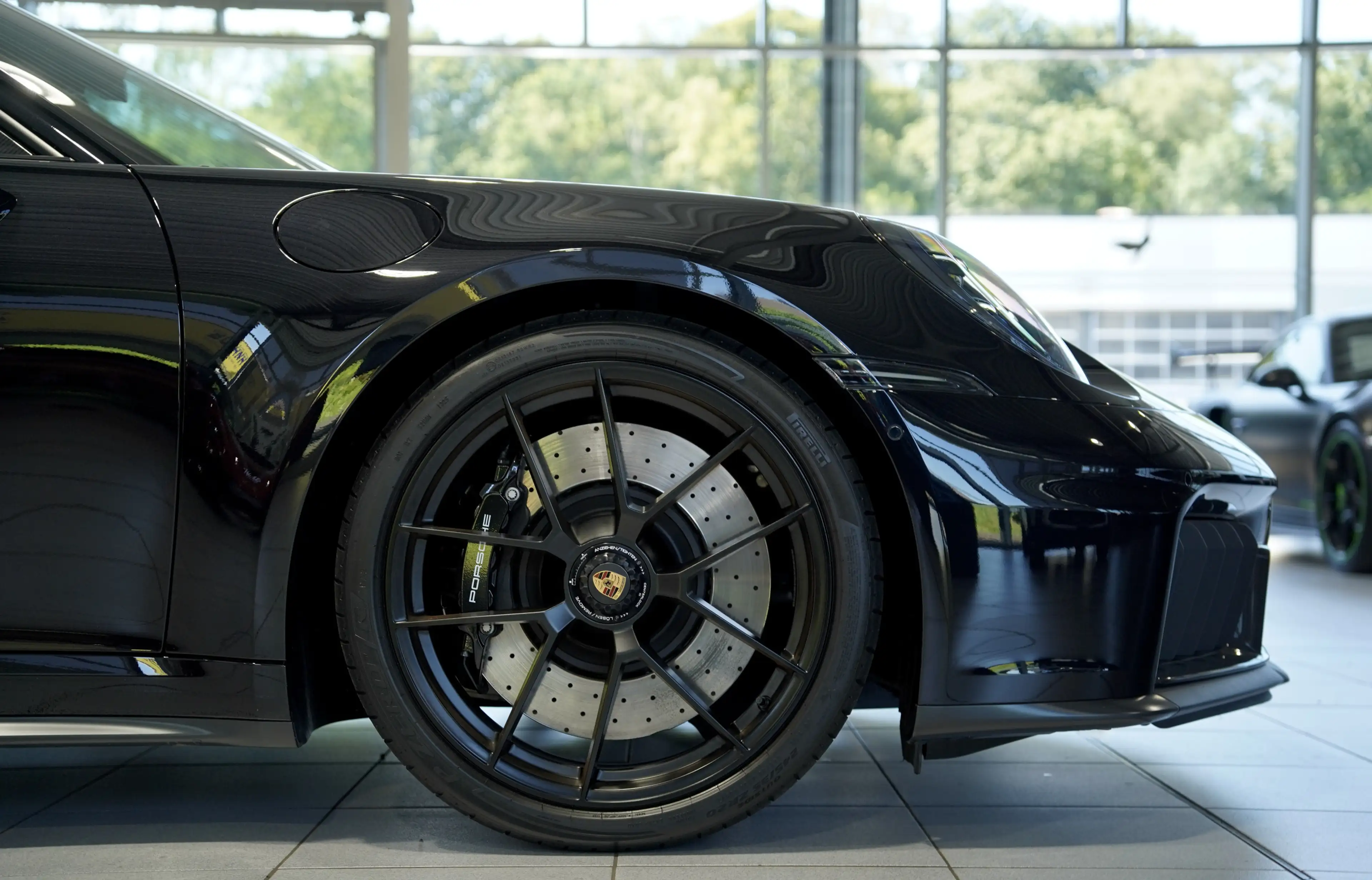 Porsche 911 Carrera GTS T-Hybrid *LIFT *Aero-Kit — photo 6