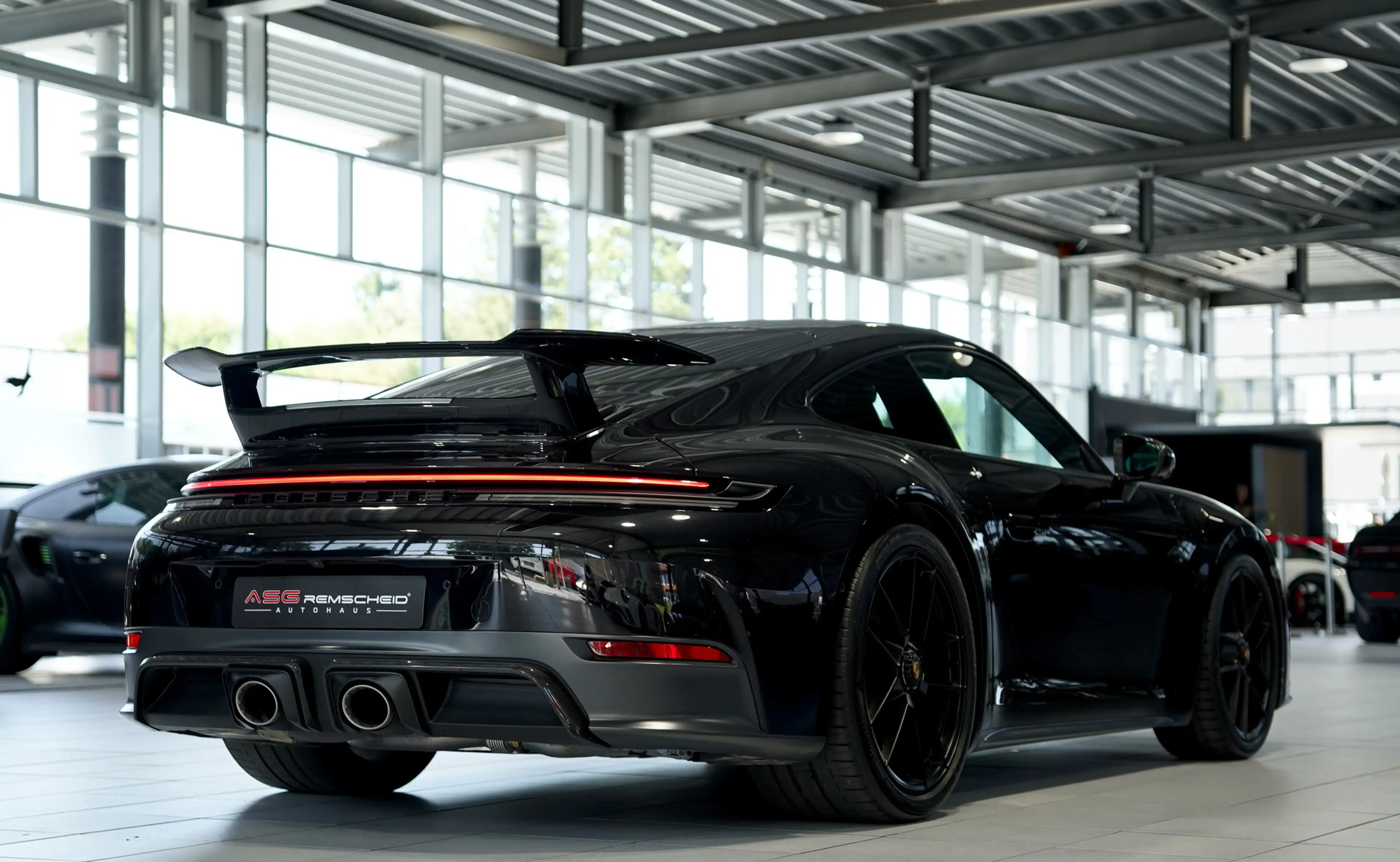 Porsche 911 Carrera GTS T-Hybrid *LIFT *Aero-Kit — photo 8