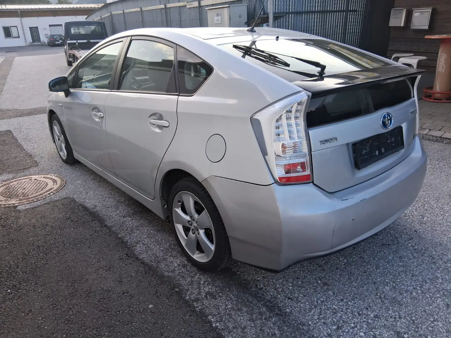 Toyota Prius 1.8l Benzin-Hybrid - 2