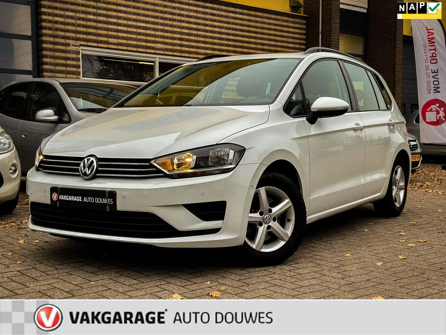 Volkswagen Golf Sportsvan 1.2 TSI Comfortline|DSG|Panorama|Dealer onderhoude Wit - 1