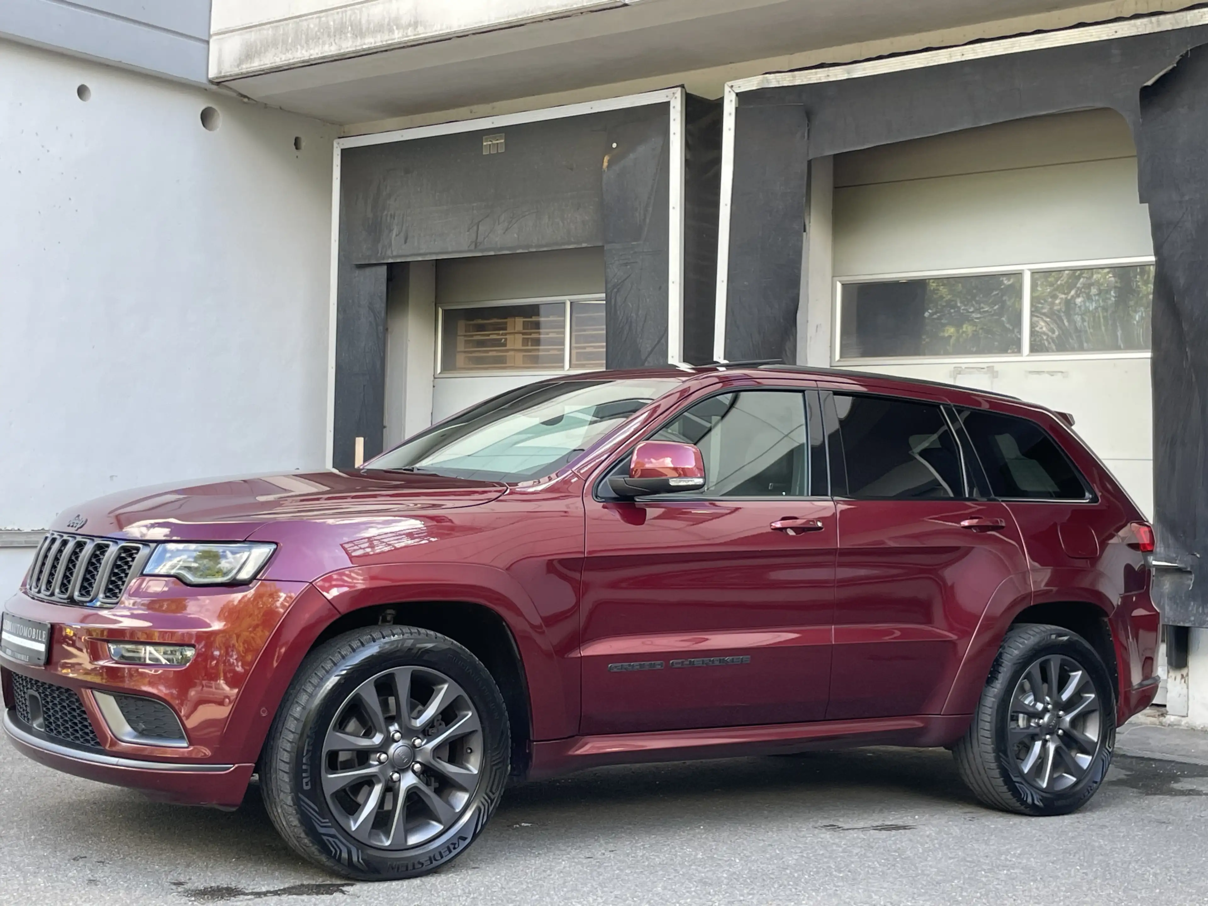 Jeep Grand Cherokee S-Limited Xenon ACC Pano RüKamera — photo 2