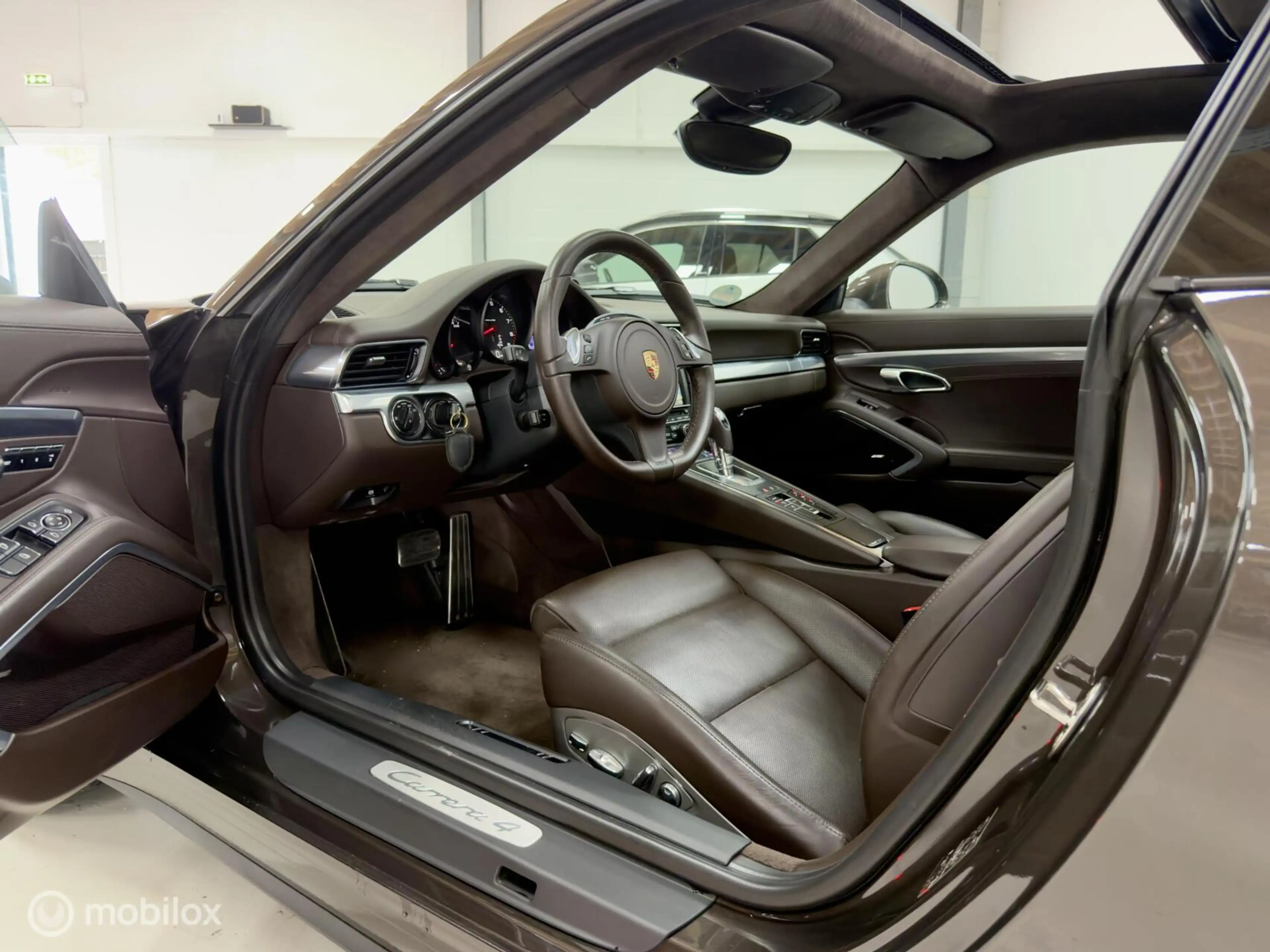 Porsche 991 3.4 Carrera 4 — photo 4