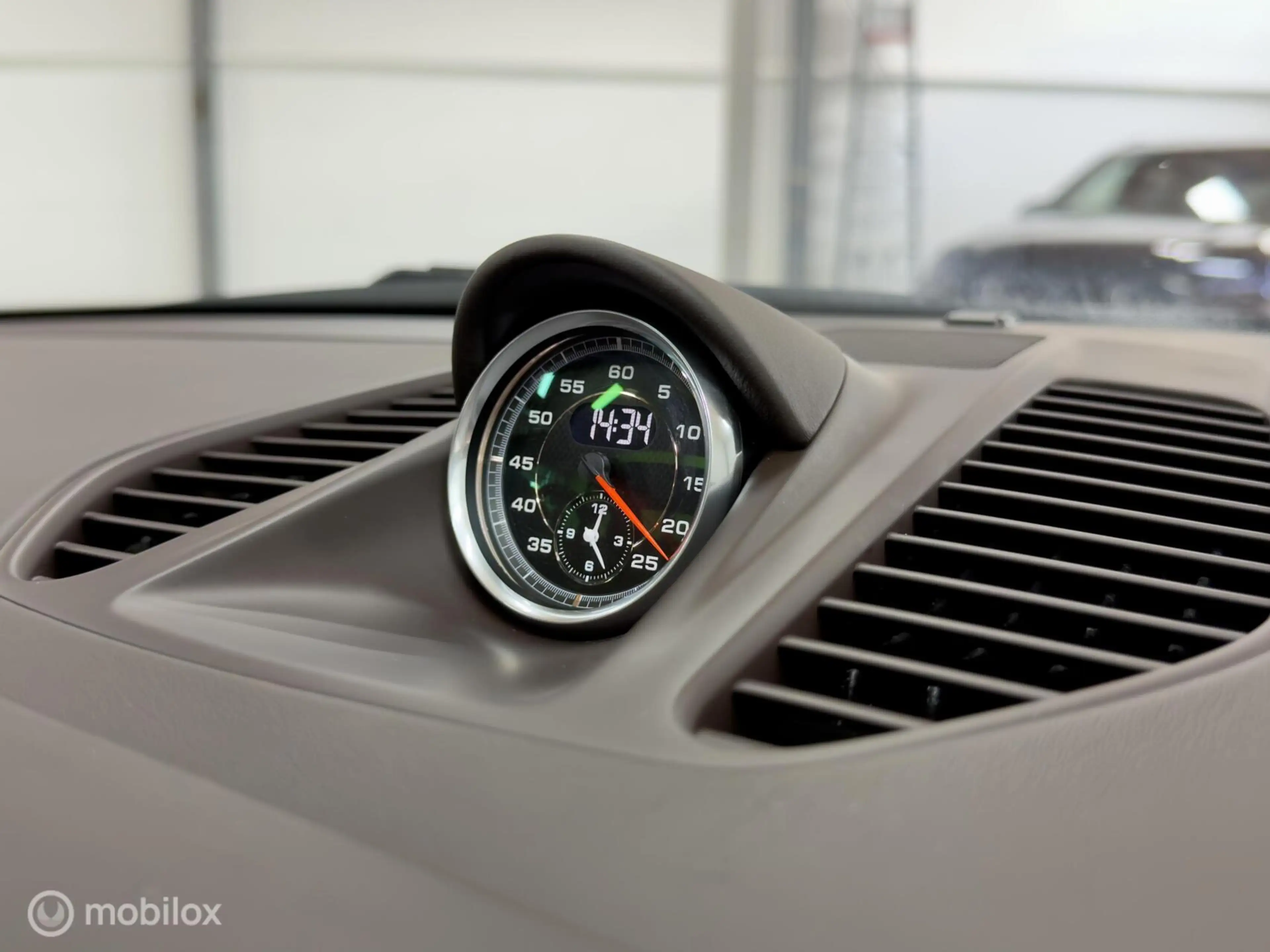 Porsche 991 3.4 Carrera 4 — photo 10