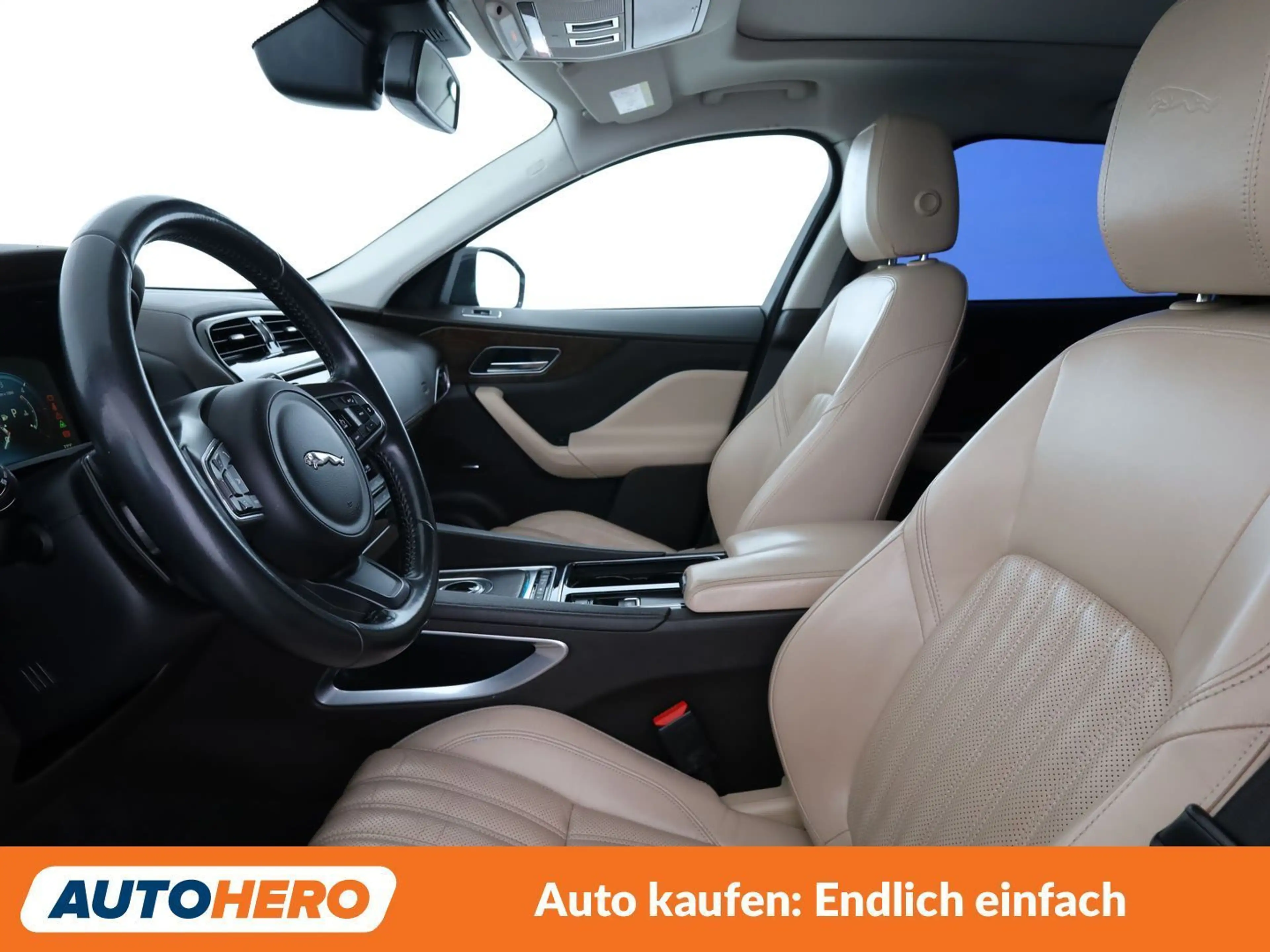 Jaguar F-Pace 30d Portfolio AWD — photo 10