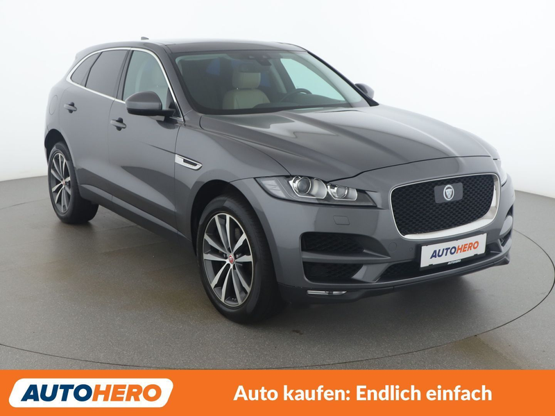 Jaguar F-Pace 30d Portfolio AWD — photo 8