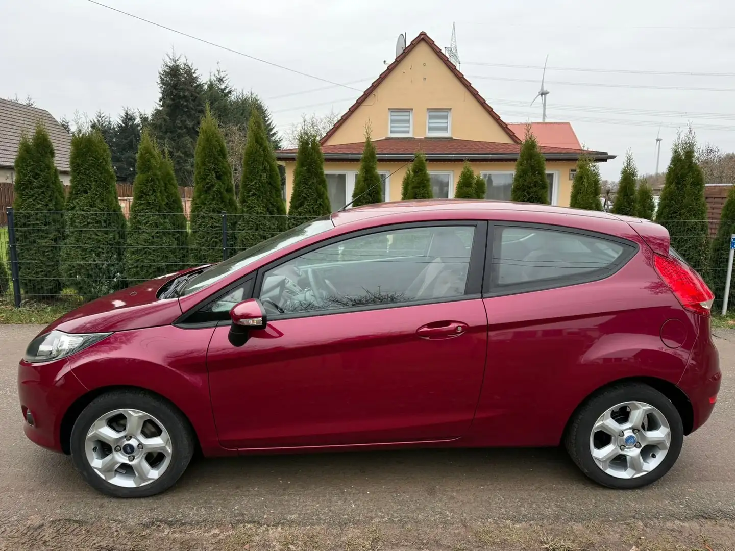 Ford Fiesta Trend Rot - 2