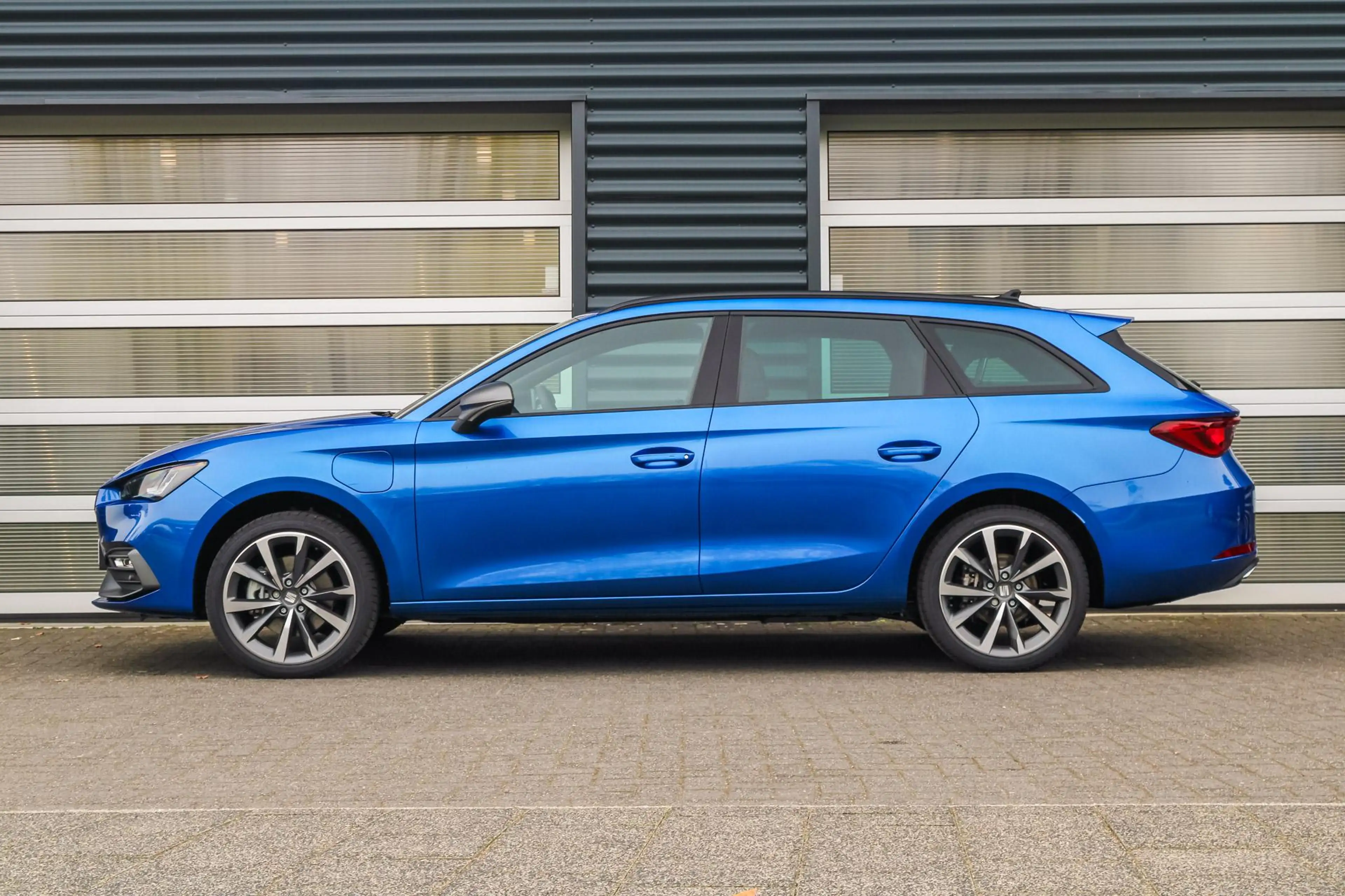 SEAT Leon e-Hybrid Sportstourer 1.5 TSI 204pk FR Business | Technolog — photo 12
