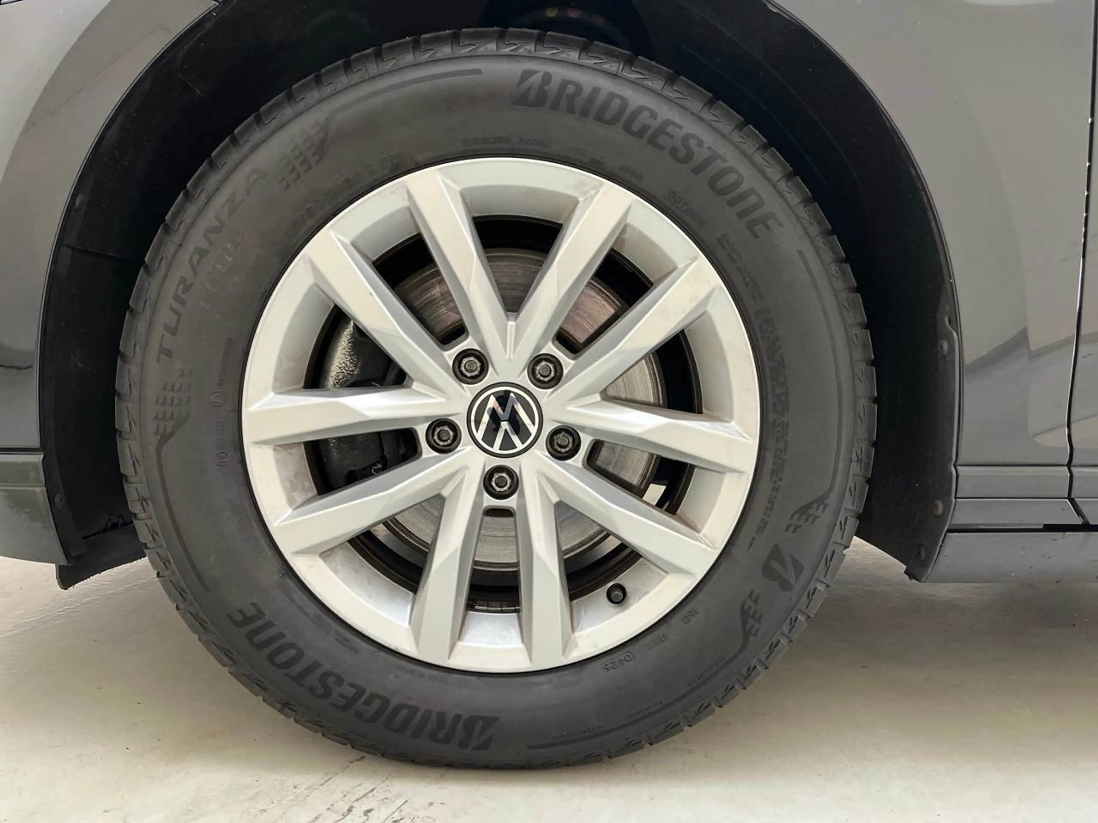 Volkswagen Passat Variant 2.0 TDI Business AHK ACC LED — photo 13