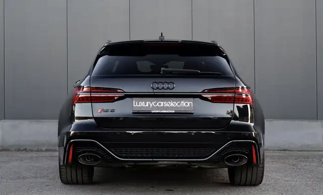 Audi RS6 view 7
