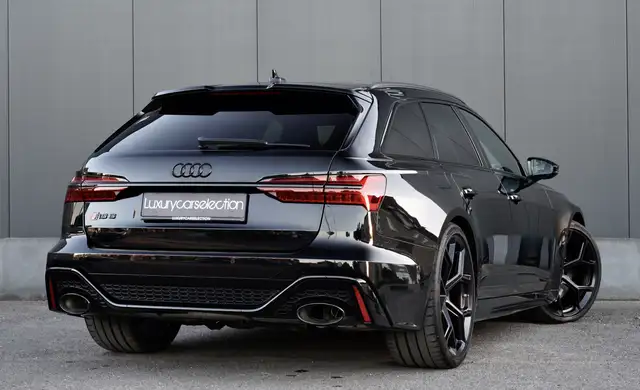 Audi RS6 view 5