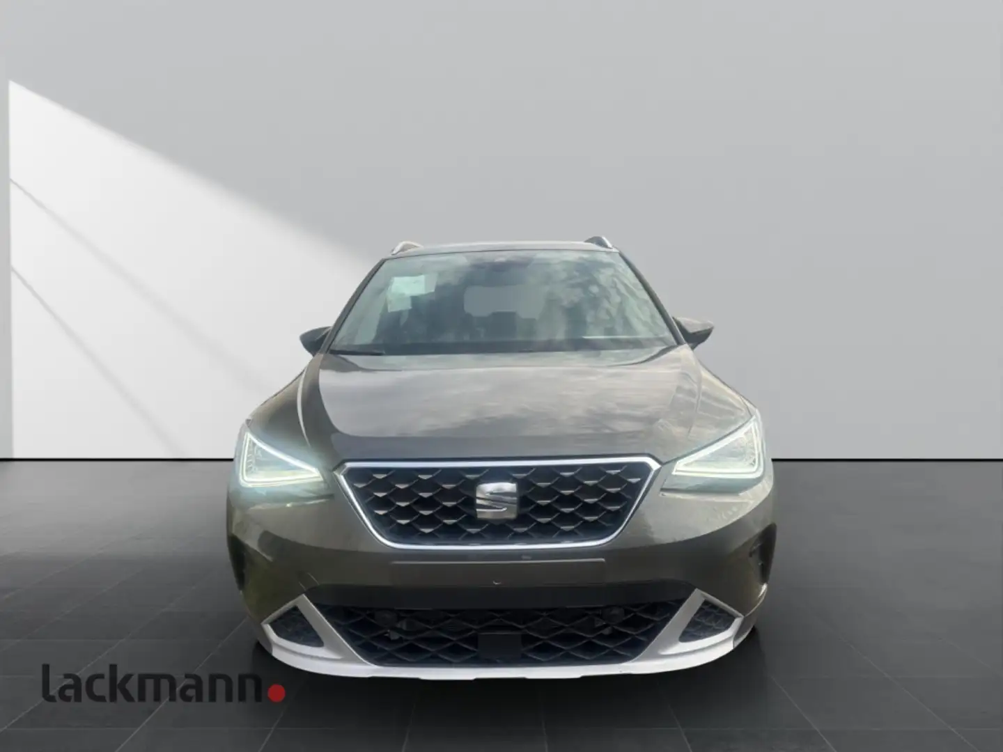 SEAT Arona 1.0 TSI Xperience*Navi*LED*Beats*Kamera* Gris - 2