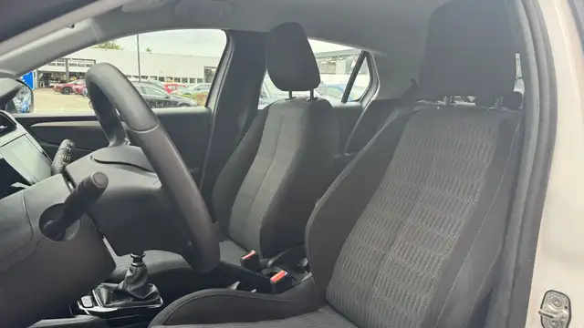 Opel Corsa view 9