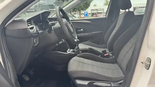 Opel Corsa view 8