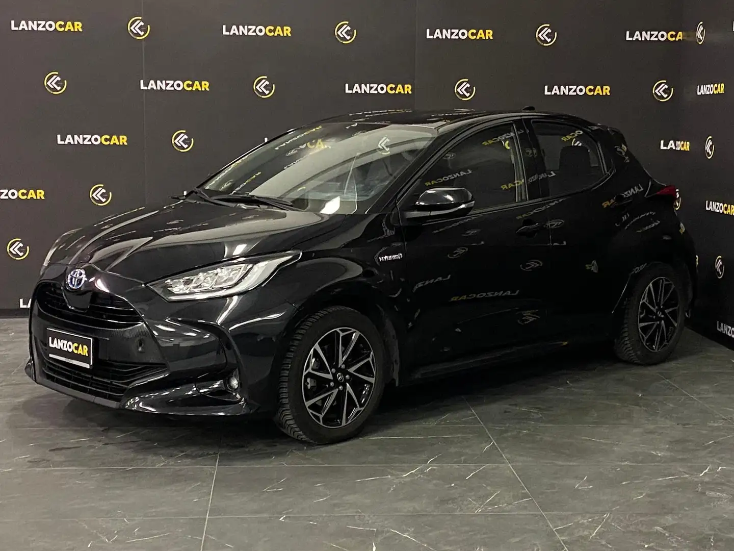 Toyota Yaris 1.5*HYBRID*LOUNGE* Noir - 1
