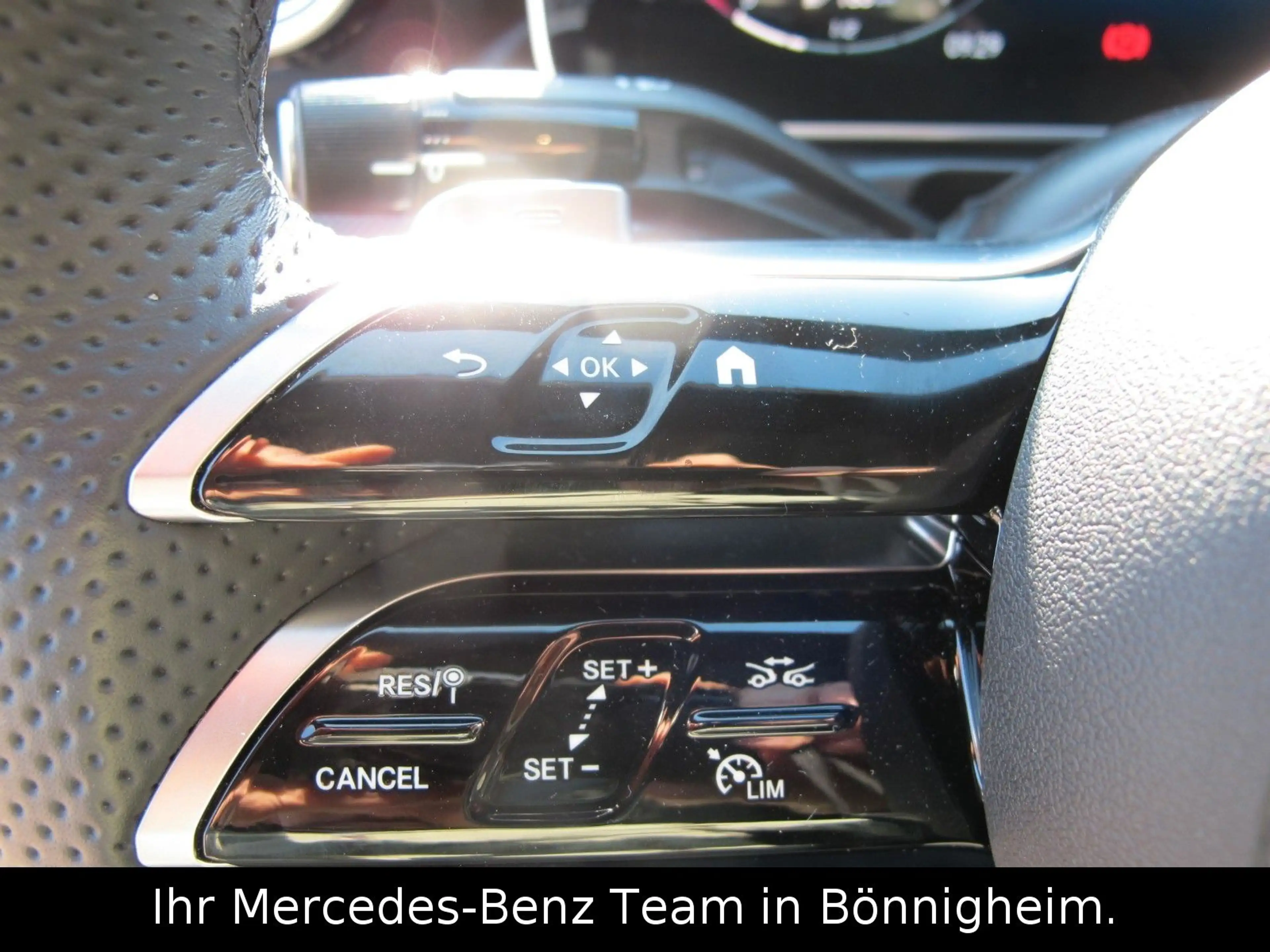 Mercedes-Benz CLE 200 Edition AMG / 360° / Night / Panorama — photo 8