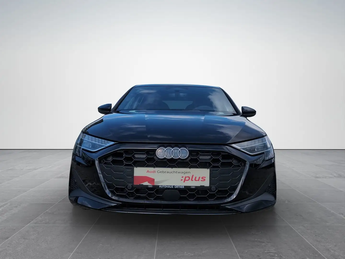 Audi A3 35 TDI Schwarz - 2