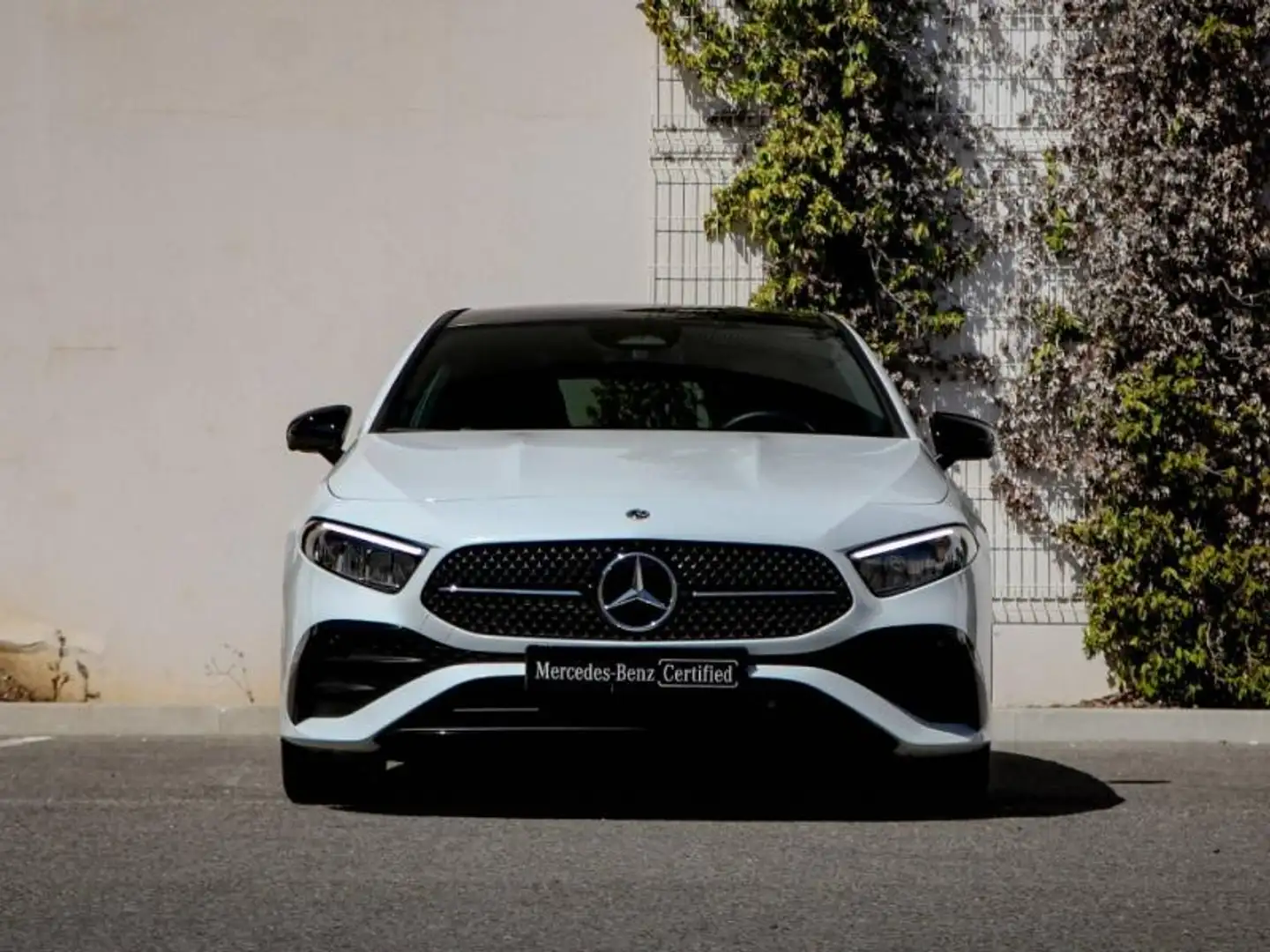 Mercedes-Benz A 200 200 d 150ch AMG Line 8G-DCT Blanc - 2