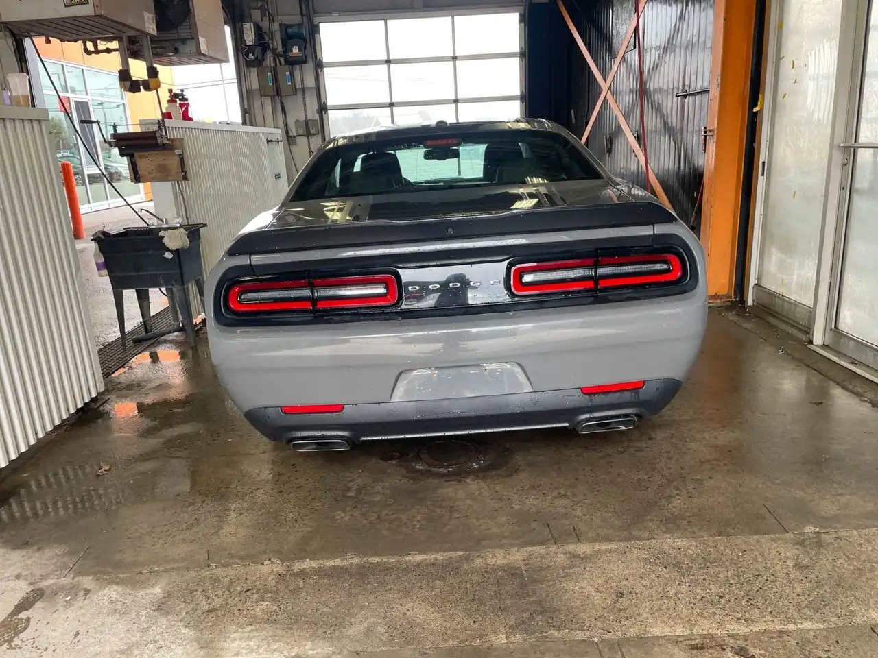 Dodge Challenger снимка Dodge Challenger