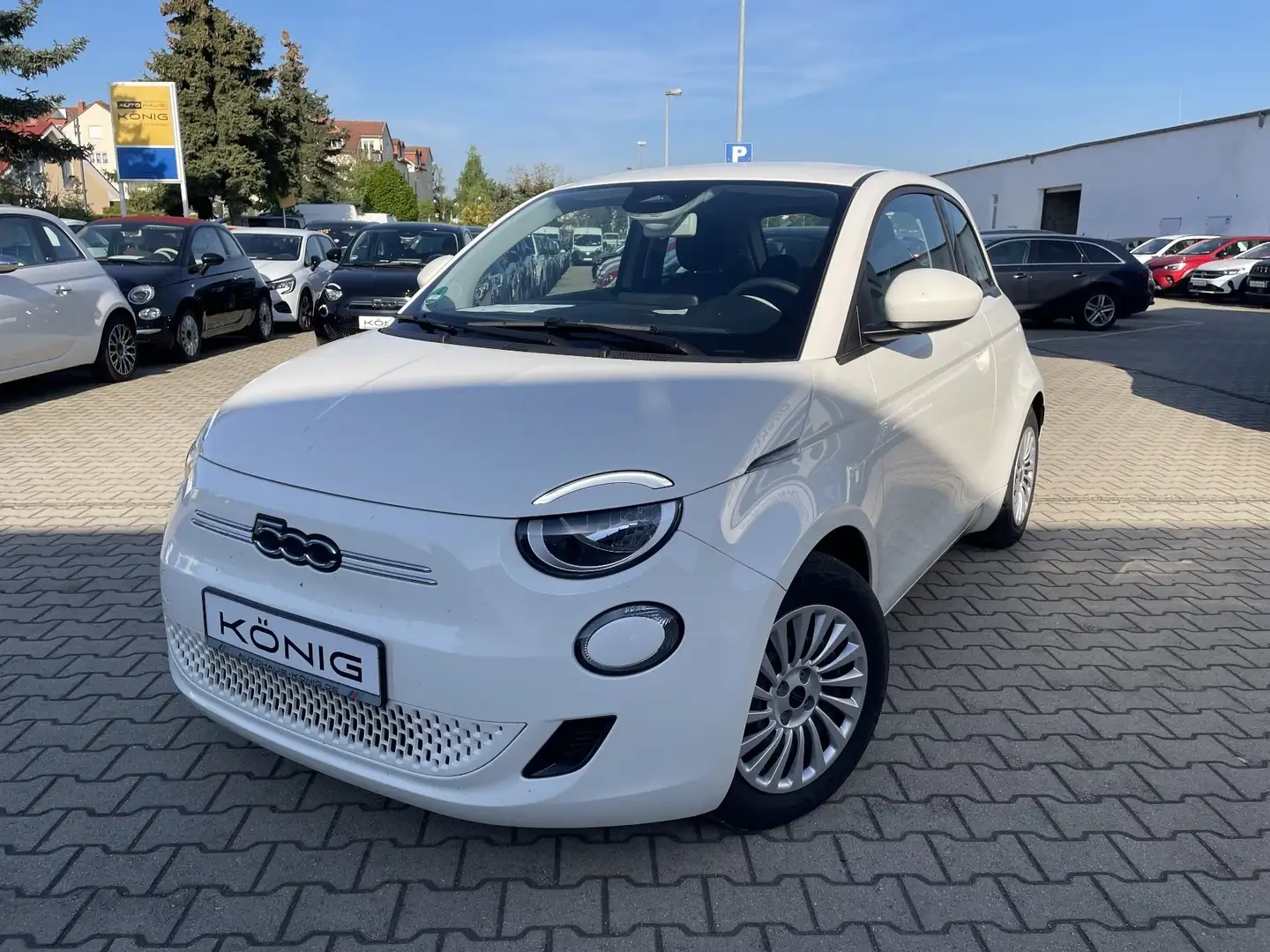 Fiat 500e Neuer 500 Elektro 320km Reichweite Weiß - 1