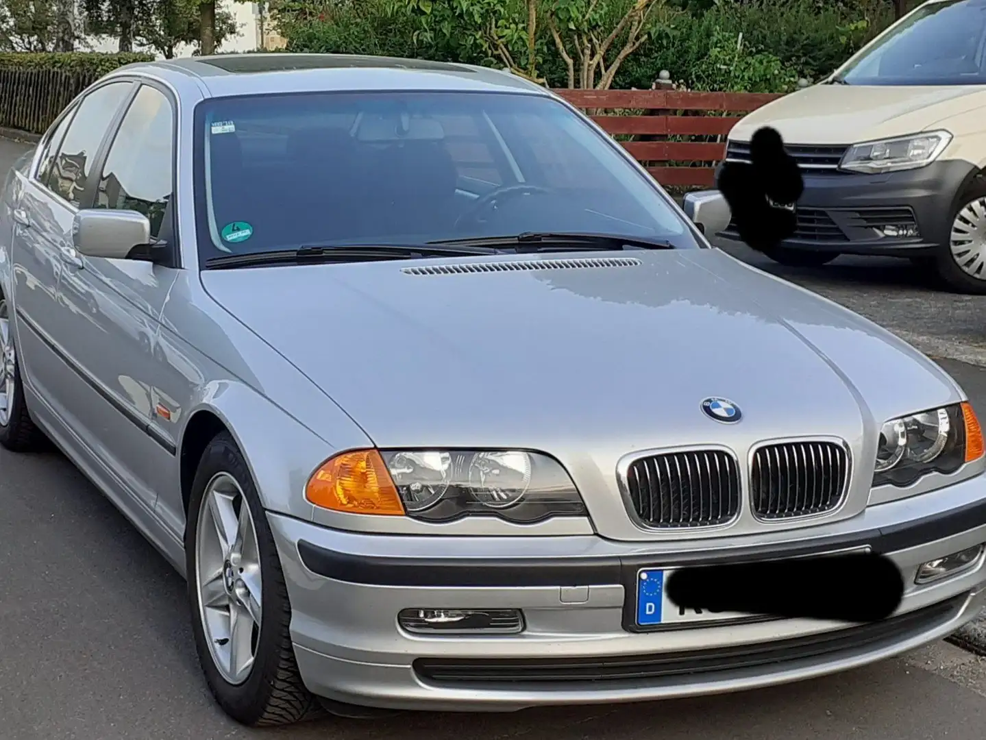 BMW 323 323i Argent - 1
