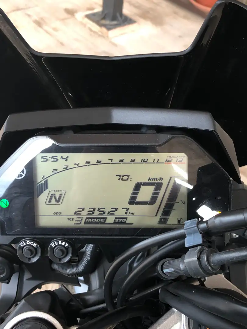 Yamaha MT-10 Fekete - 2