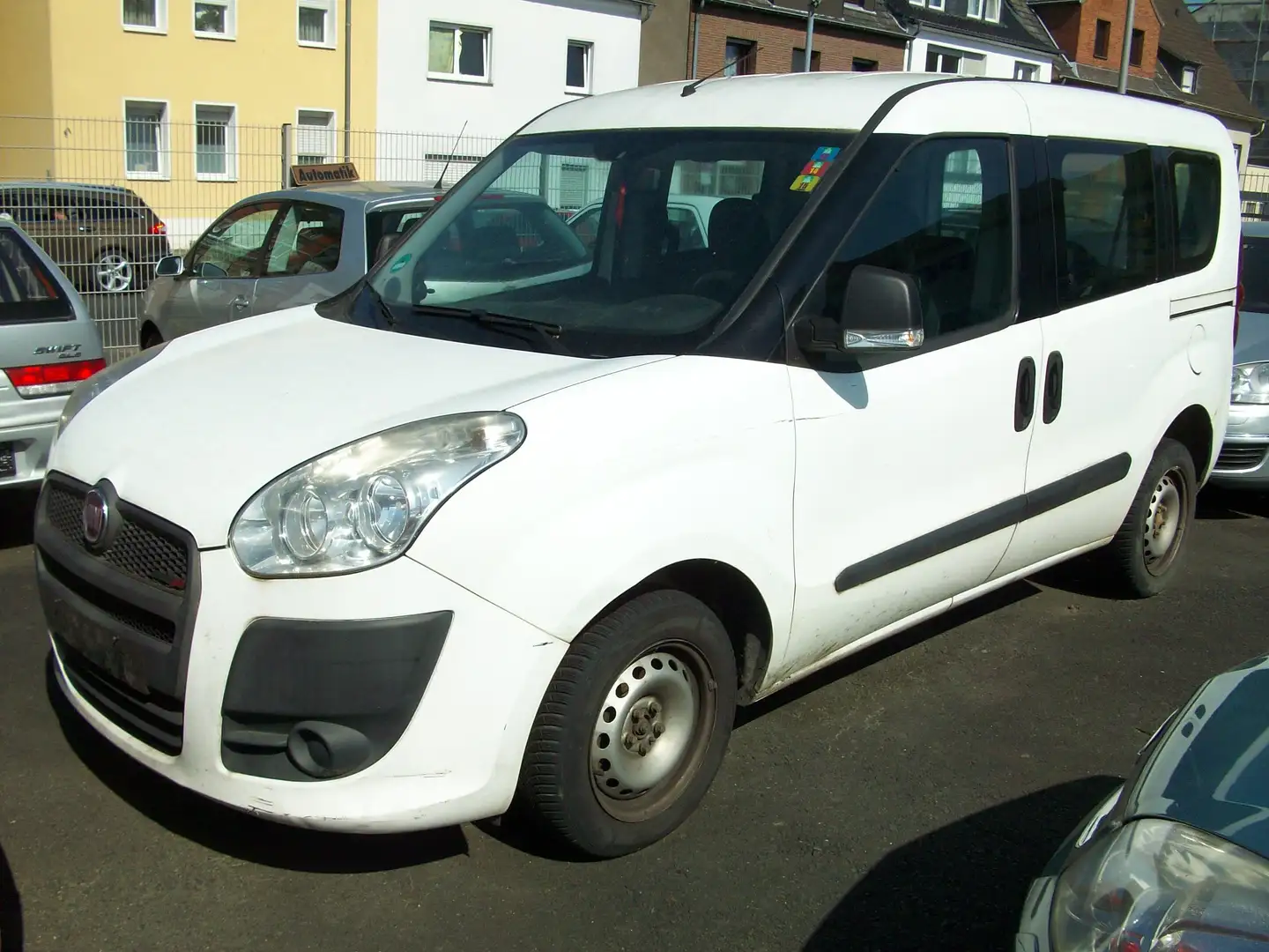 Fiat Doblo 1.6 16V Blanc - 1