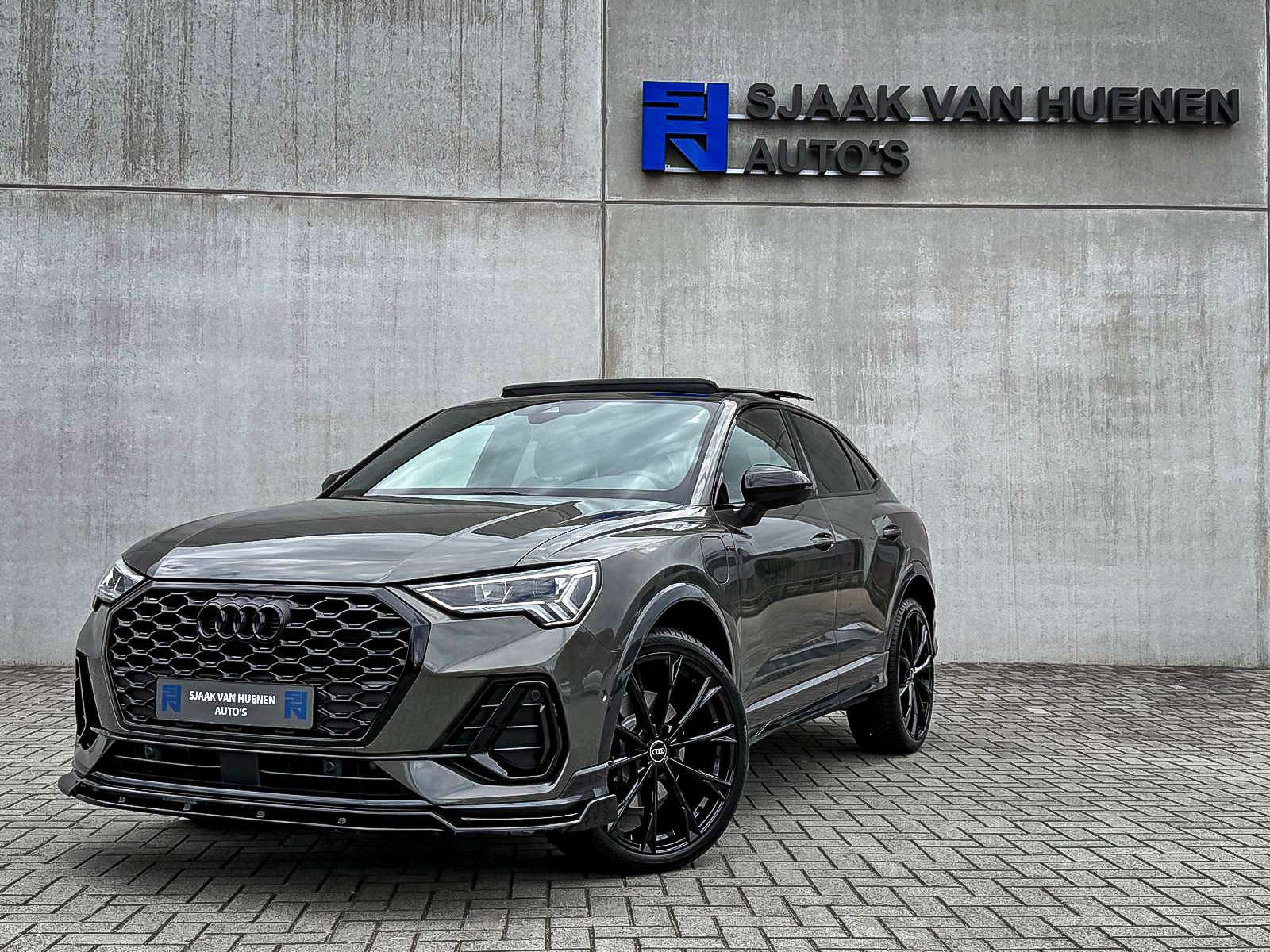 2023 Audi Q3