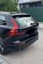 Volvo XC60 T4 Momentum Geartronic Schwarz - thumbnail 4