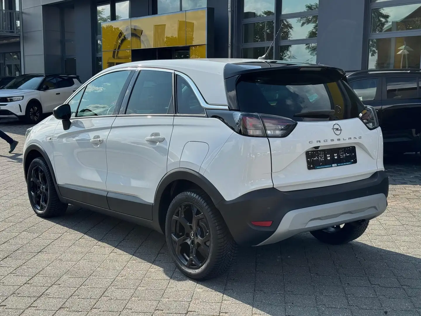 Opel Crossland 1.2 Elegance Automatik Weiß - 2
