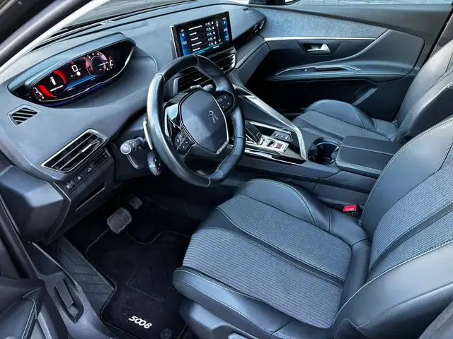 Peugeot 5008 view 13