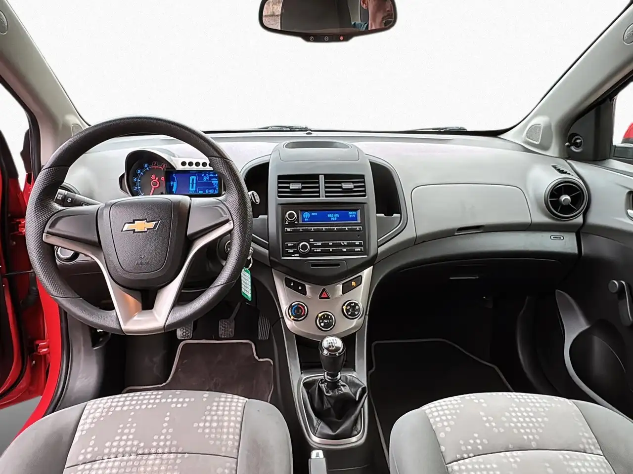 Chevrolet Sonic photo Chevrolet Sonic