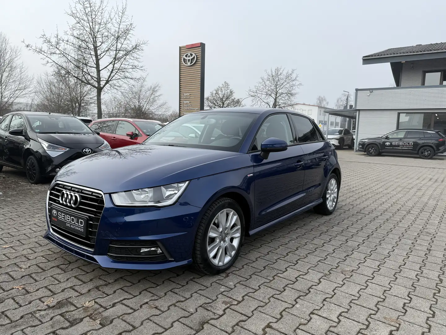 Audi A1 sport *Allwetterreifen! Blau - 1