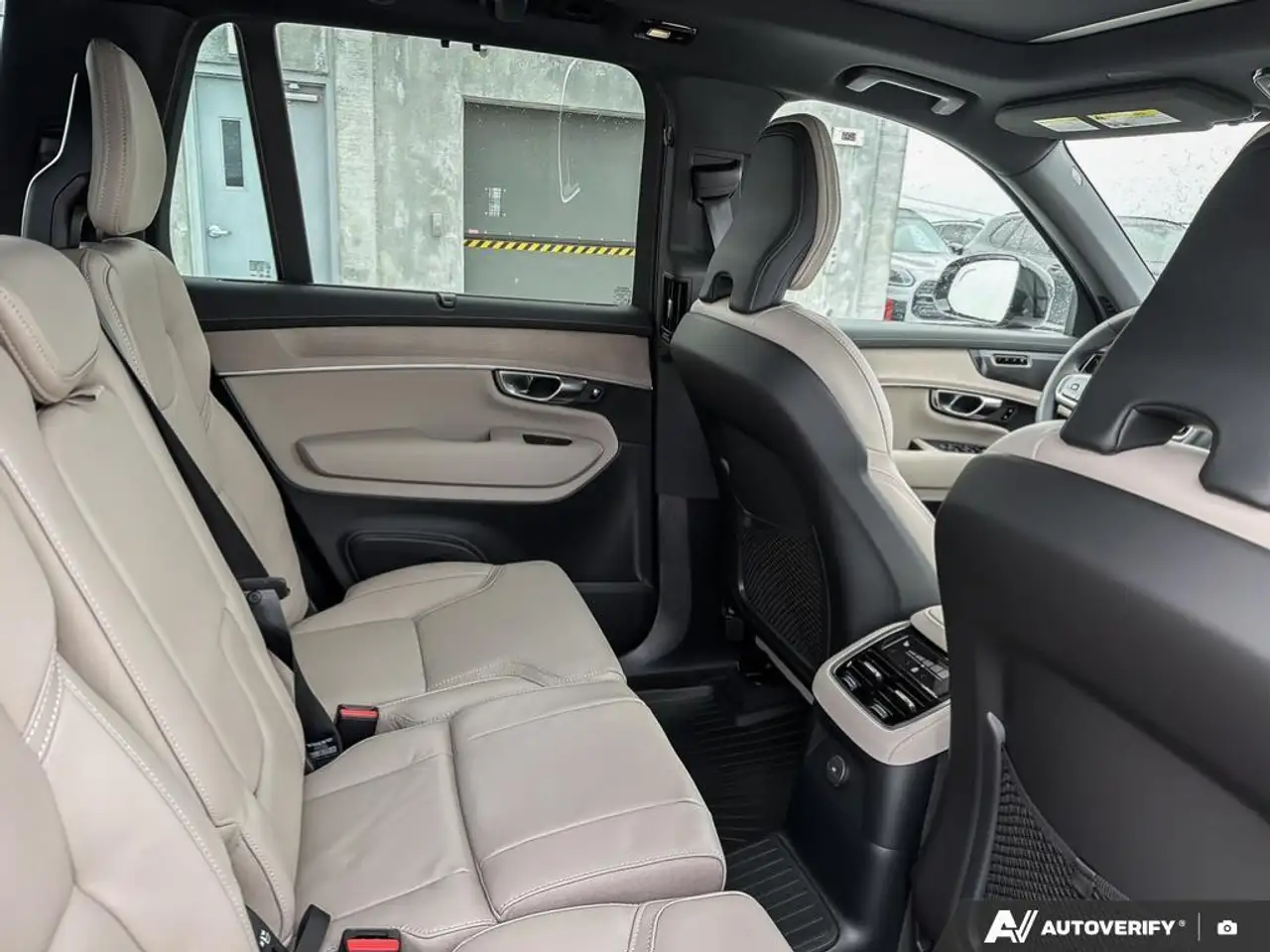Volvo XC90 снимка Volvo XC90