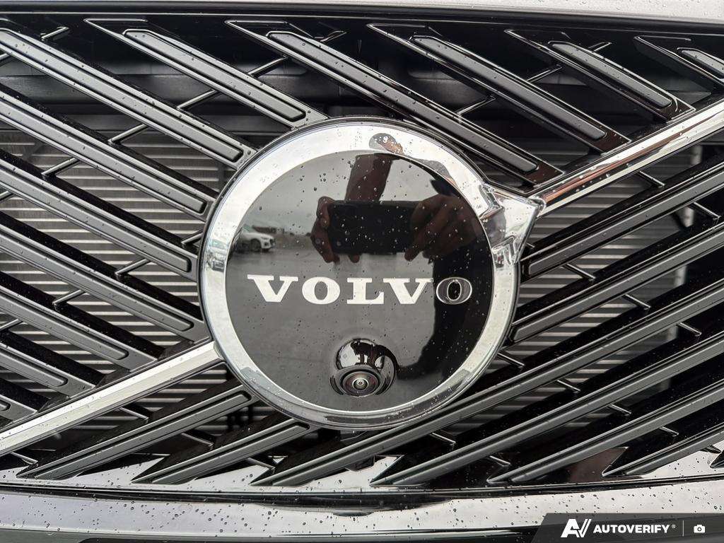 2026 Volvo XC90 T8 AWD Ultra Dark Theme 7-Seater thumb 9