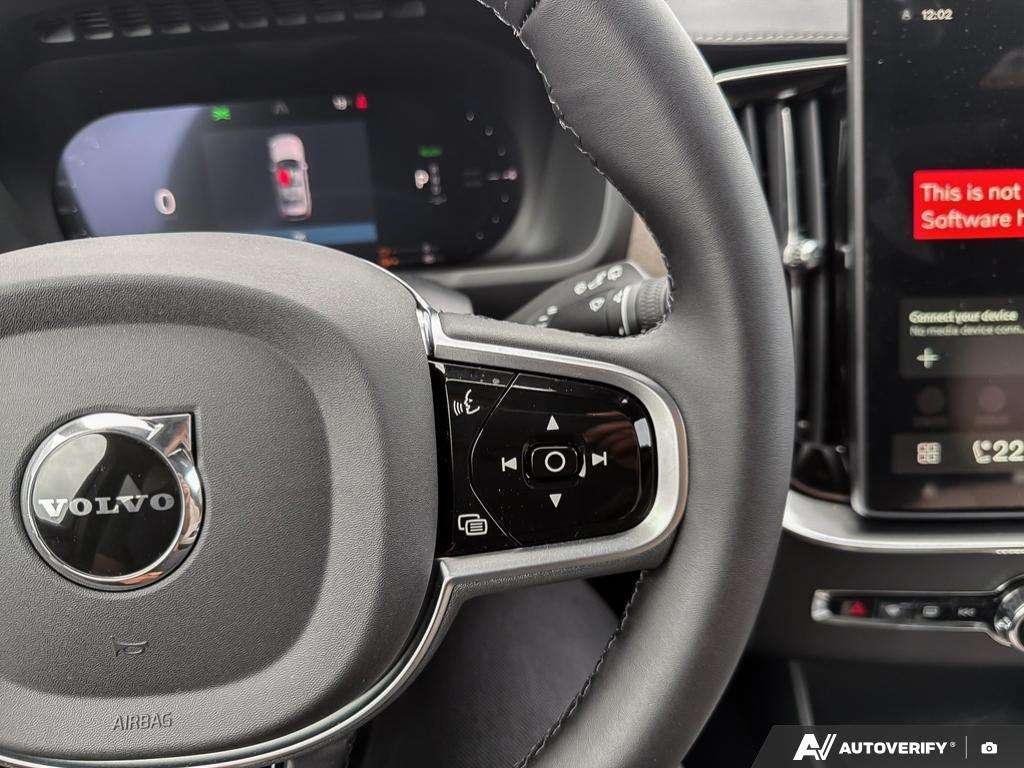 2026 Volvo XC90 T8 AWD Ultra Dark Theme 7-Seater thumb 15