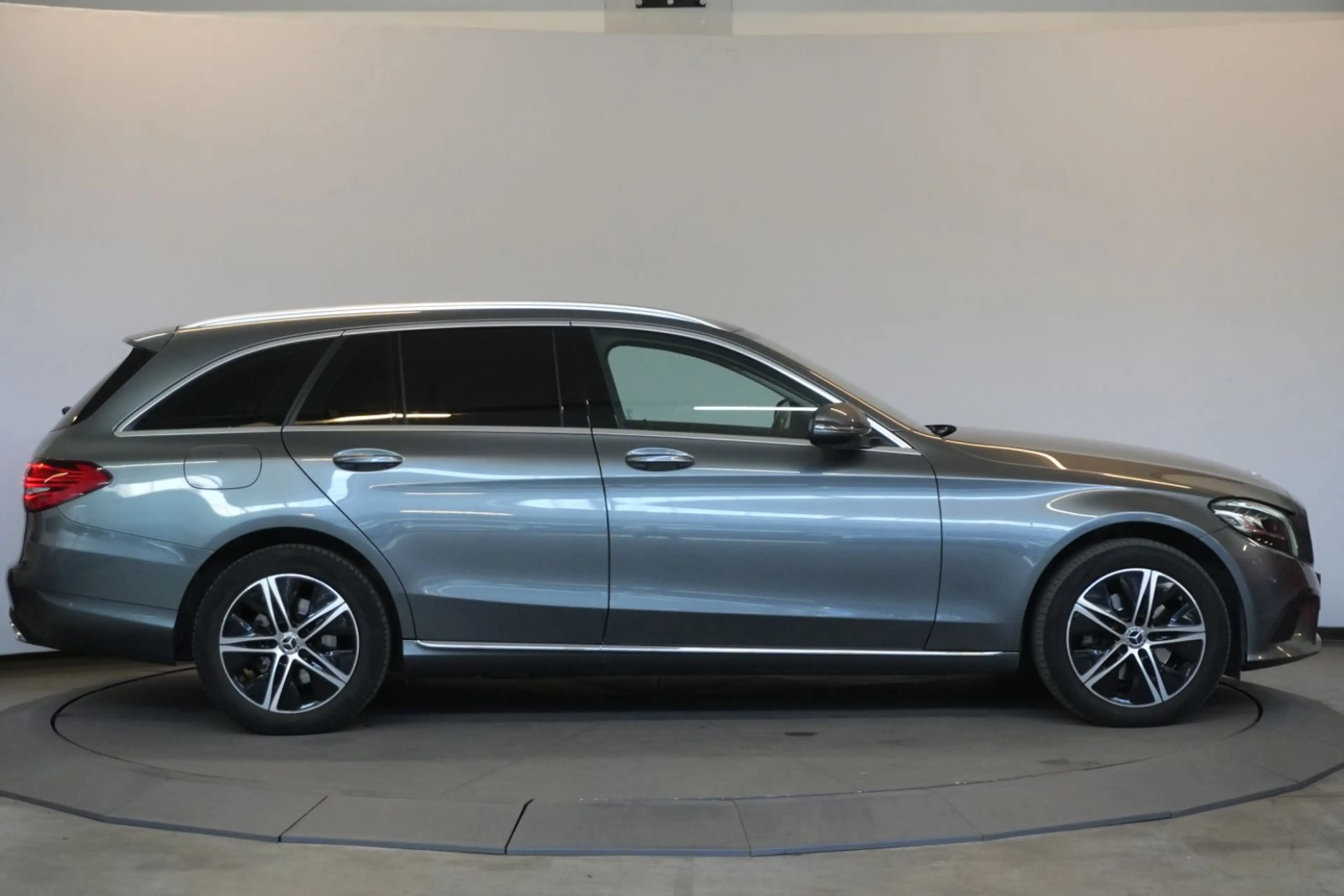 Mercedes-Benz C 220 d T 2.0 4Matic Avantgarde Pano AHK — photo 6