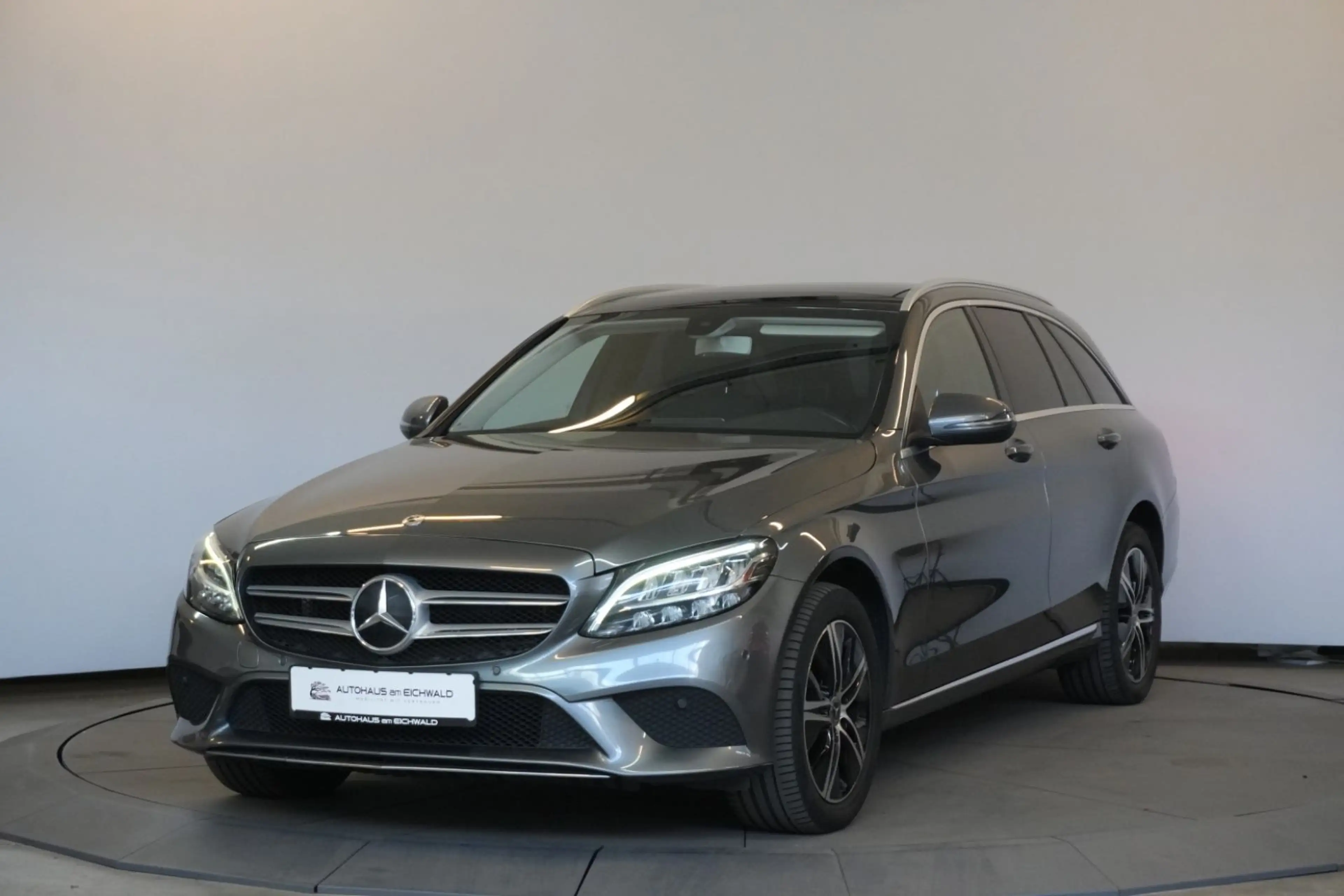 Mercedes-Benz C 220 d T 2.0 4Matic Avantgarde Pano AHK