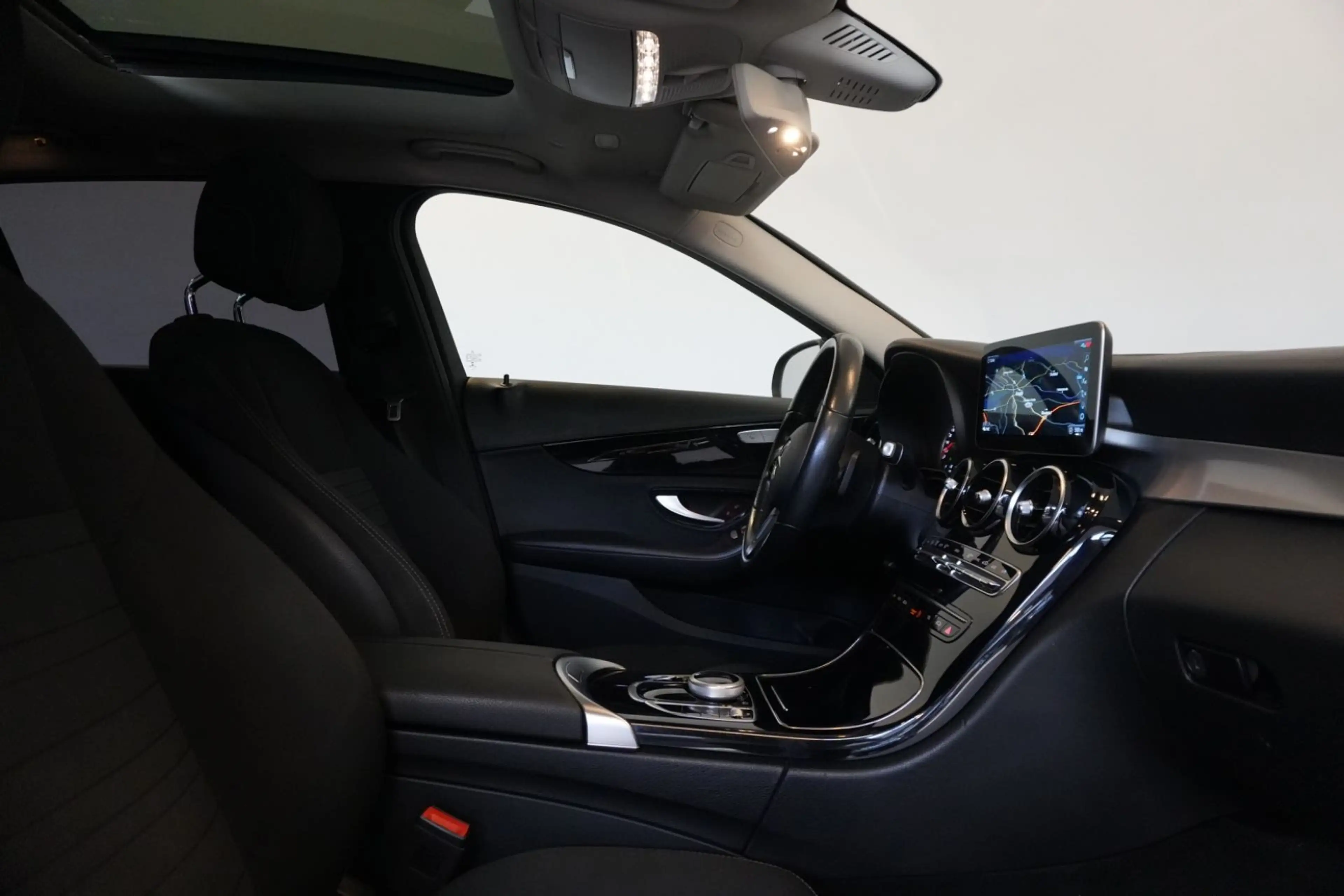 Mercedes-Benz C 220 d T 2.0 4Matic Avantgarde Pano AHK — photo 15