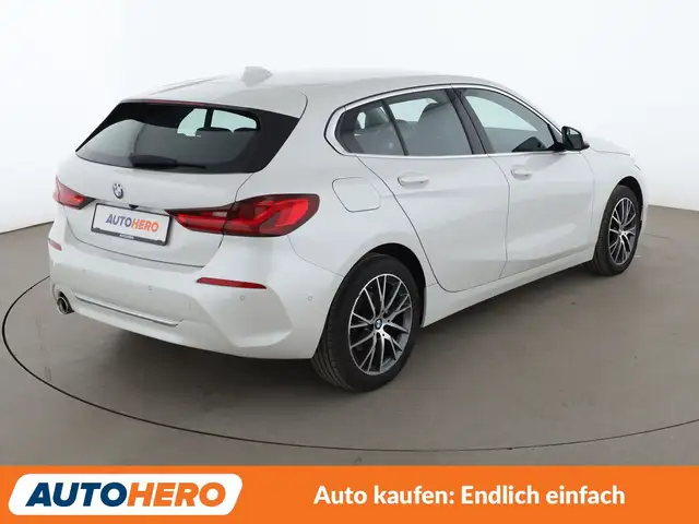 BMW 1 Series view 6