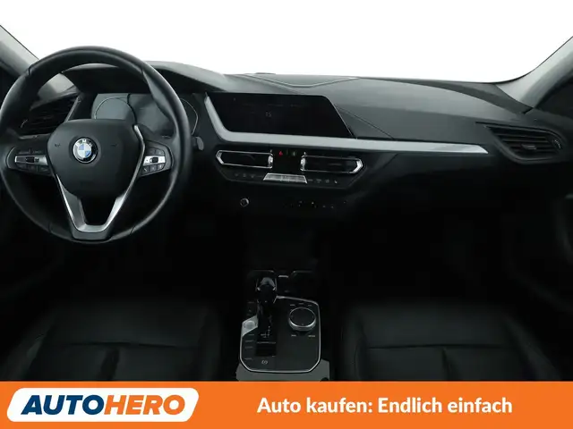 BMW 1 Series view 12