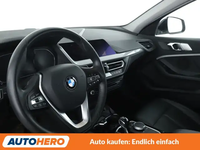 BMW 1 Series view 11