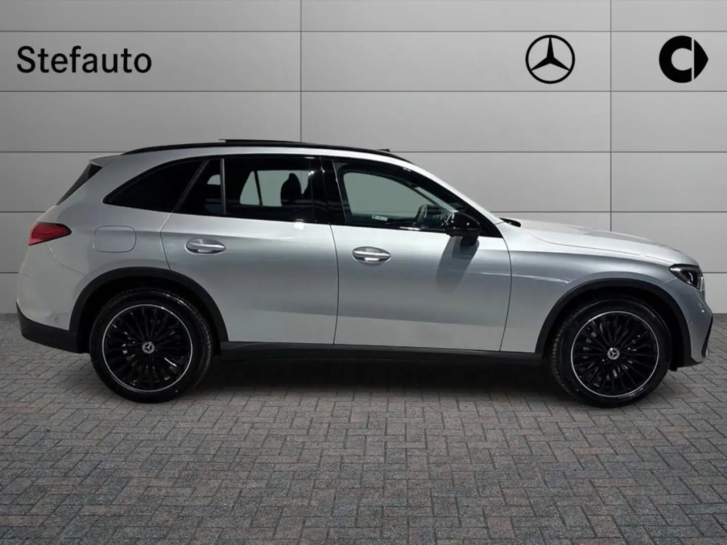 Mercedes-Benz GLC 220 d 4Matic Mild Hybrid AMG Line Advanced Argento - 2