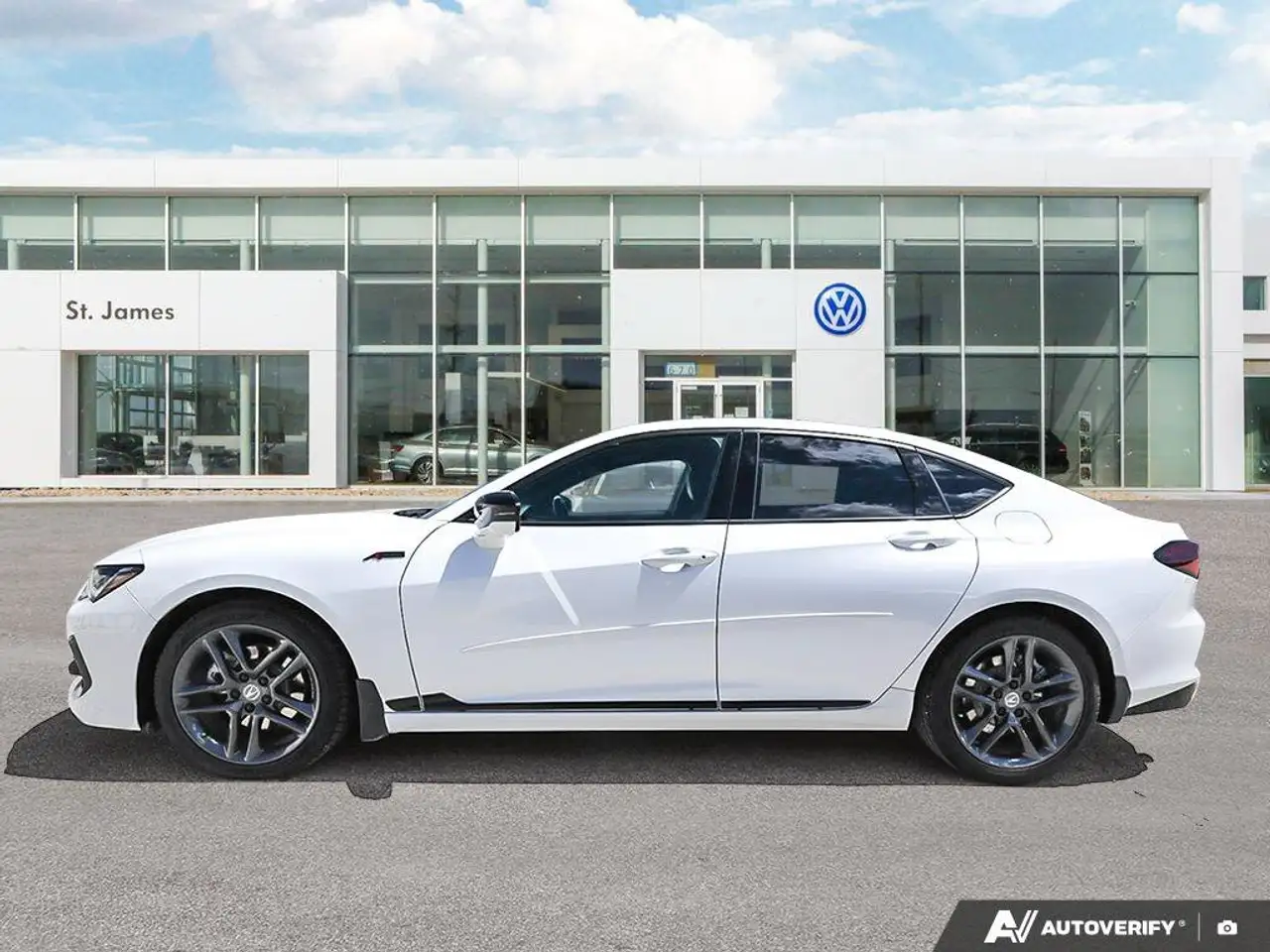 Acura TLX снимка Acura TLX
