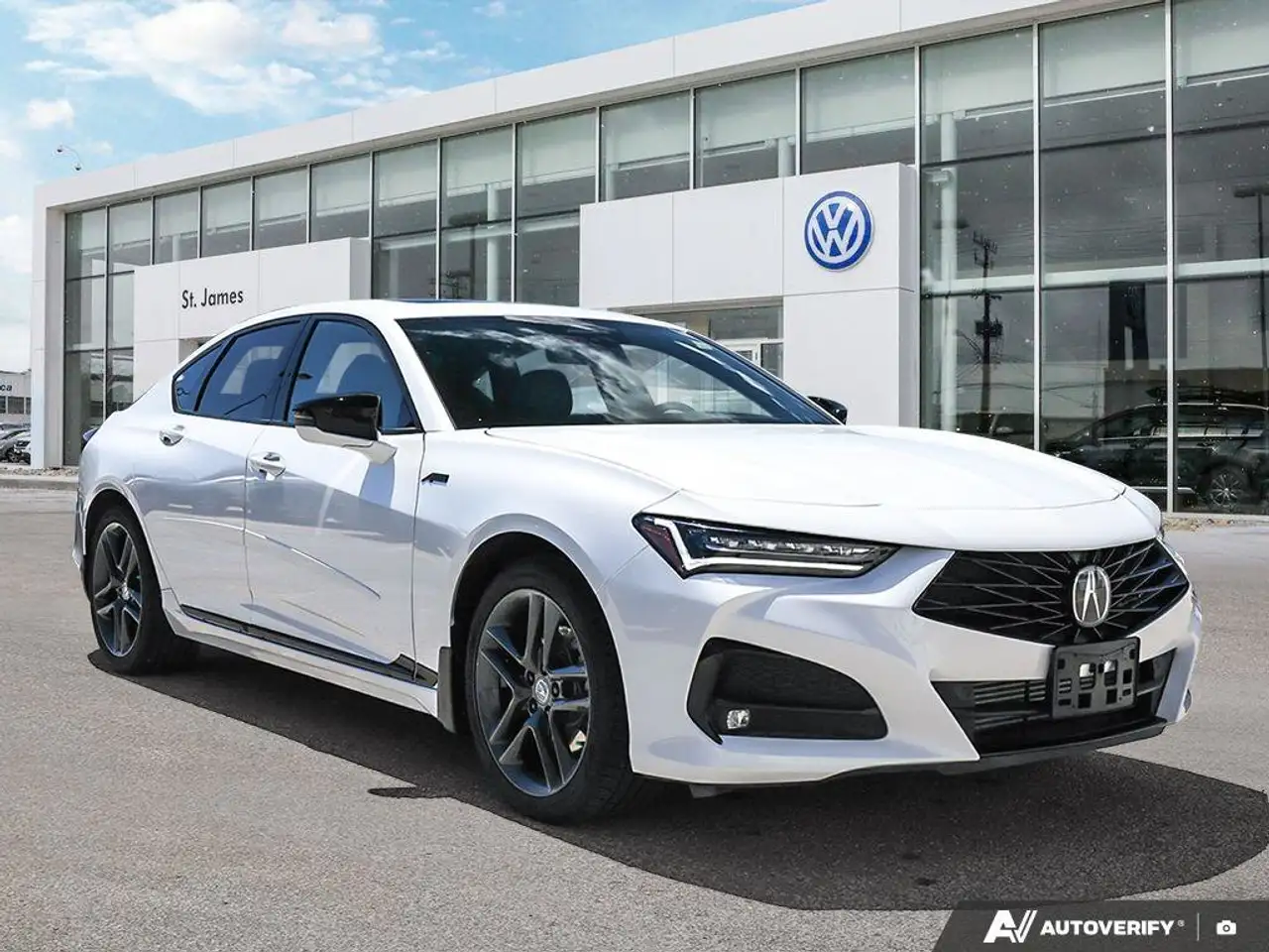 Acura TLX снимка Acura TLX