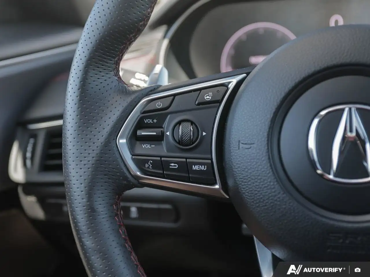 Acura TLX снимка Acura TLX