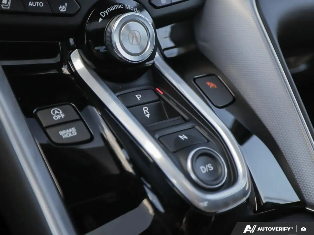 Acura TLX снимка Acura TLX