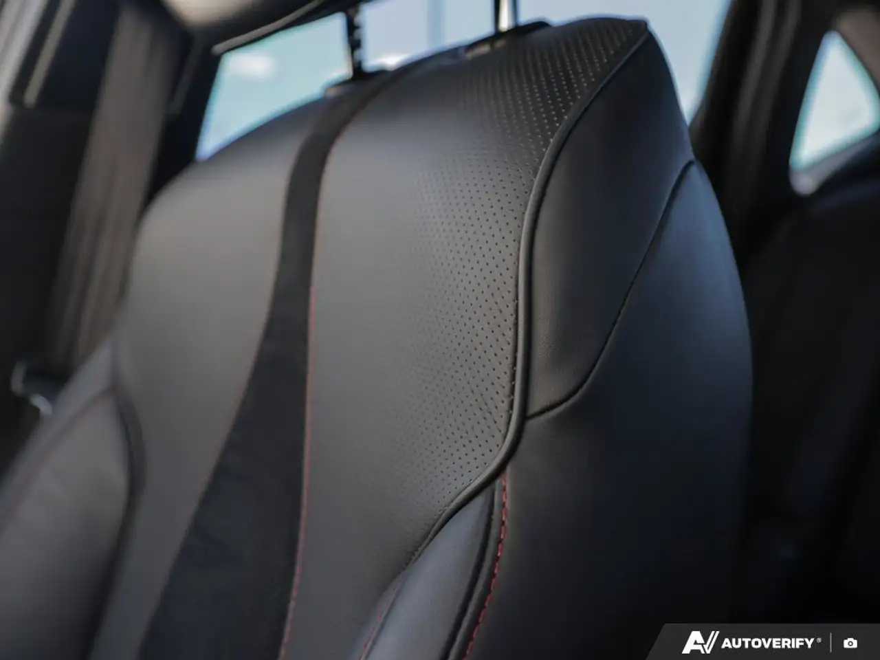 Acura TLX снимка Acura TLX