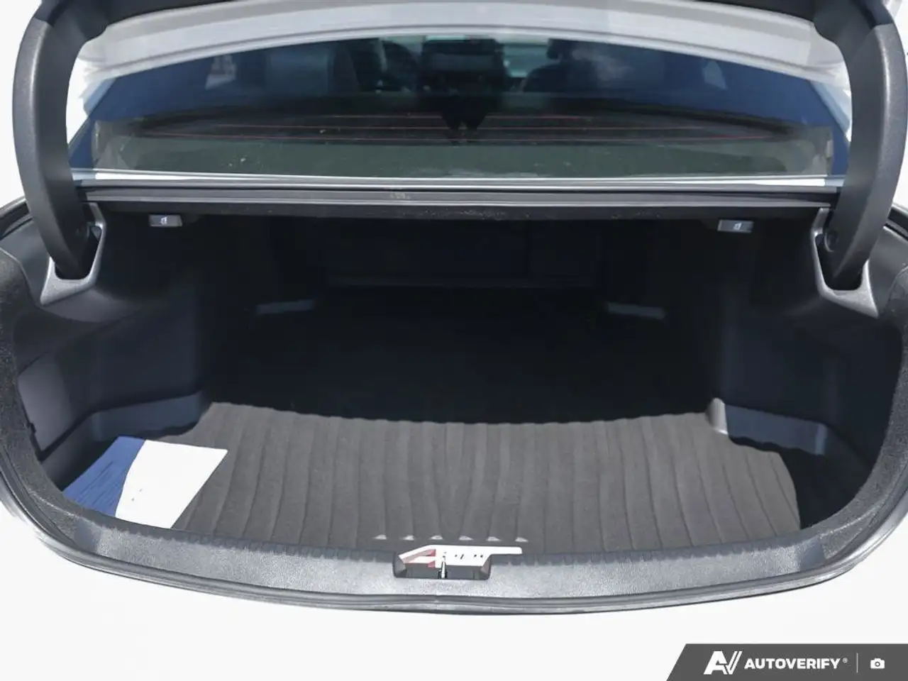 Acura TLX снимка Acura TLX