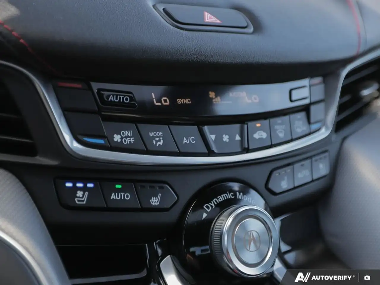 Acura TLX снимка Acura TLX